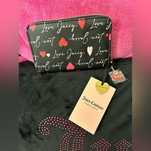 Juicy Couture Black Wallet with Red and White Accents - Picture 2 of 4